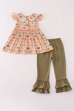 Load image into Gallery viewer, Green pumpkin bow print ruffle pants set
