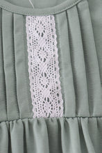Load image into Gallery viewer, Sage ruffle bloomer set
