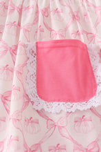 Load image into Gallery viewer, Pink bow tie pumpkin print pants set
