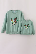 Load image into Gallery viewer, Sage duck sequin mom&amp;me top
