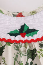 Load image into Gallery viewer, Green holly floral smocked dress
