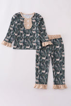 Load image into Gallery viewer, Camouflage hunting deer ruffle pants set
