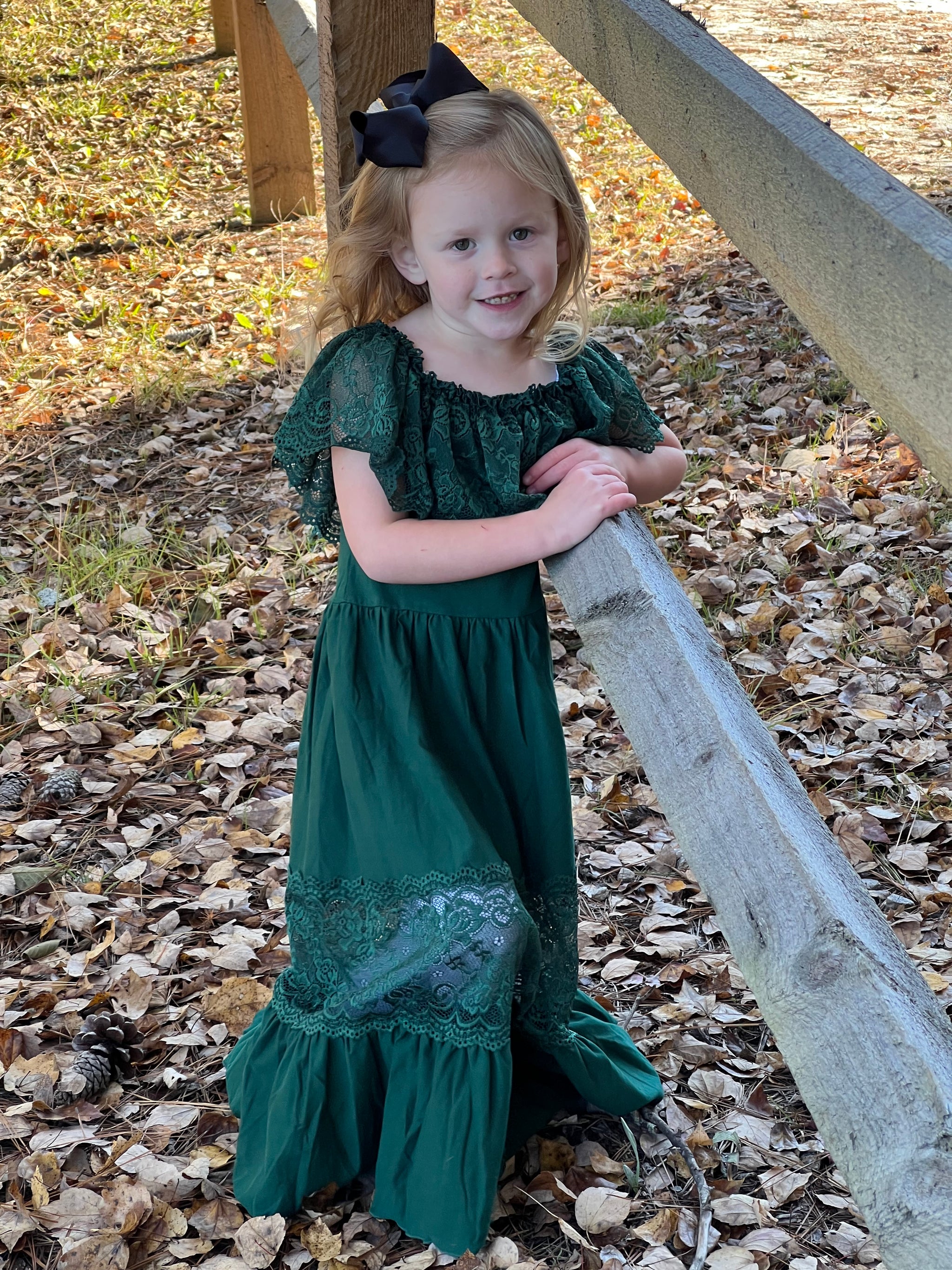 EMERALD GREEN LACE MAXI DRESS – Dallas Darlins